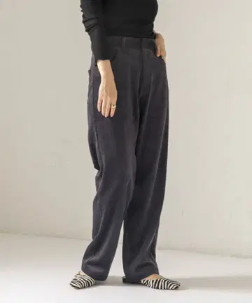 [ 새상품 ] 카프리슈 마쥬 굵은 골 팬츠