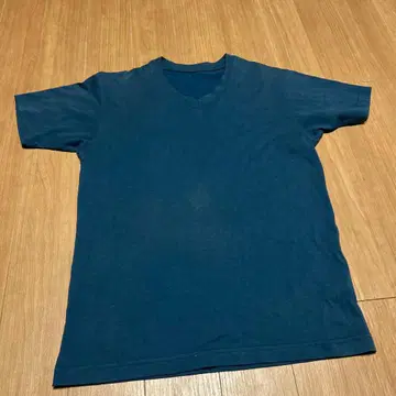 UNIQLO 네이비 V넥 T셔츠 S