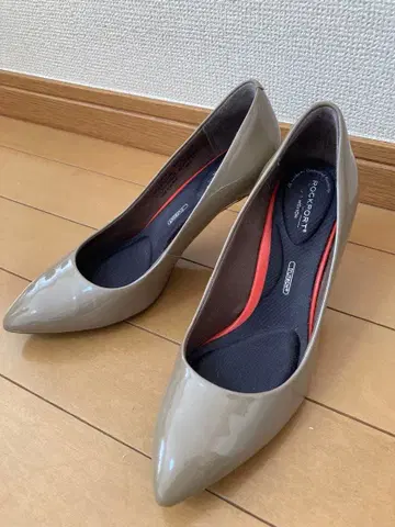 ROCKPORT 베이지 하이힐