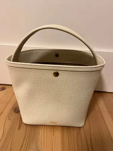 chiiiibag Shrink Leather Bascket 화이트