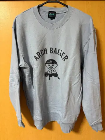 ARCH BALLER 라이트 블루 맨투맨 L 사이즈