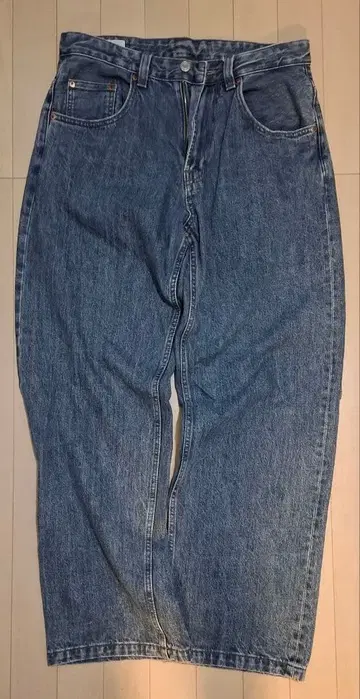 ZARA 스트레이트 레그 데님