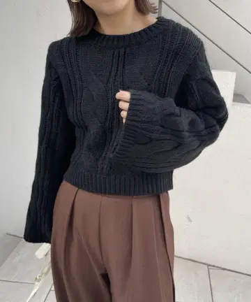 [ 새상품 ] 카프리슈 마쥬 와이드 슬리브 케이블 풀오버