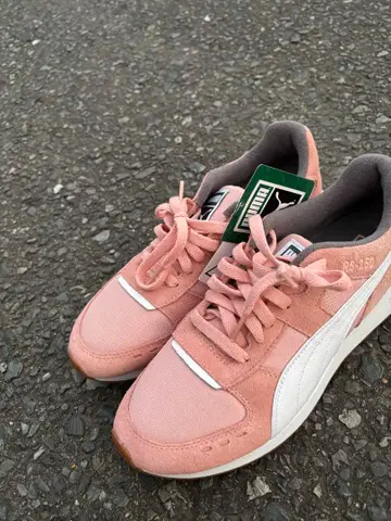PUMA 핑크 스웨이드 스니커즈