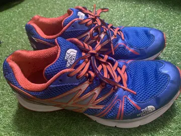 THE NORTH FACE 트레일 러닝화 26.5cm