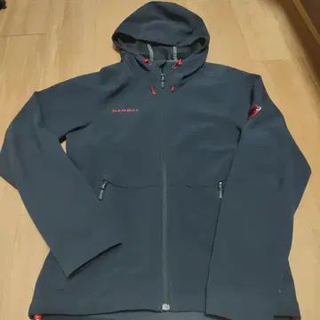 MAMMUT 마무트 소프트 쉘 후디 블랙