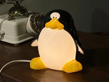 펭귄형 램프