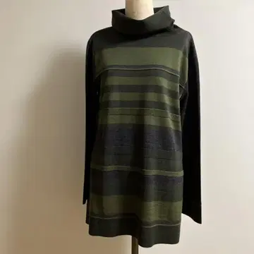 로얄 애스콧 하이넥 니트 튜닉 ( M )