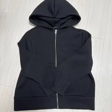 zara 스쿠버풍 맨투맨 블랙 새상품 후드티