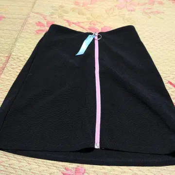 repipiARMARI 블랙 지퍼 플레어 스커트