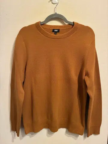 UNIQLO 크루넥 코튼 니트 스웨터 밝은 브라운