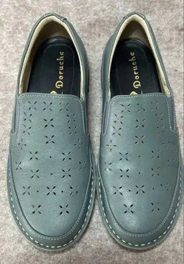 [ 3810 ] 돌체 소가죽 펀칭 슬립온 23.0cm 블루 그레이