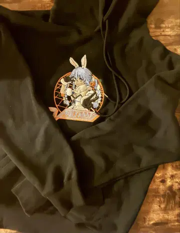 VAULTROOM 우사다 페코라 후드티