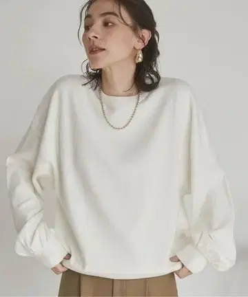 ANGIE 긴팔 니트