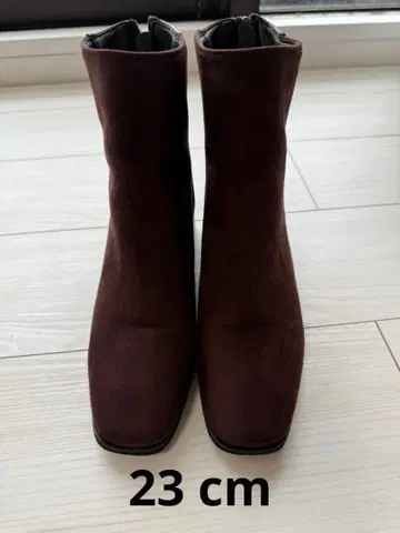 미사용 새상품 다크 브라운 숏부츠 지퍼 포함