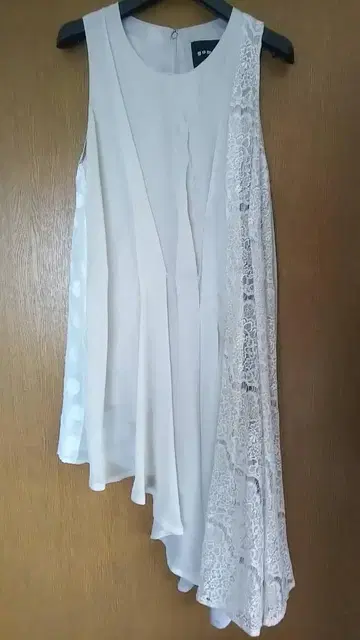 고무 이소재 비대칭 탱크탑 블라우스 원피스 도트