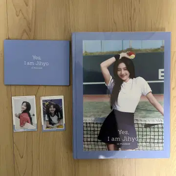 Yes, I am Jihyo 1st Photobook