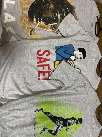PALACE 그레이 T셔츠 아트 워크