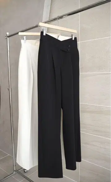 TWILL 웨이스트 크로스턱 팬츠