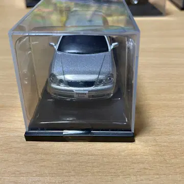 앨리스 미니카 1/43
