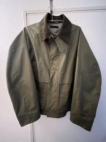 유니클로 올리브색 캐주얼 자켓