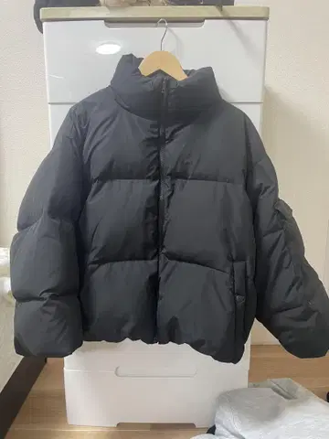 로데오 크라운즈 블랙 다운 자켓