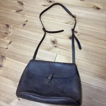 브라운 가죽 숄더백
