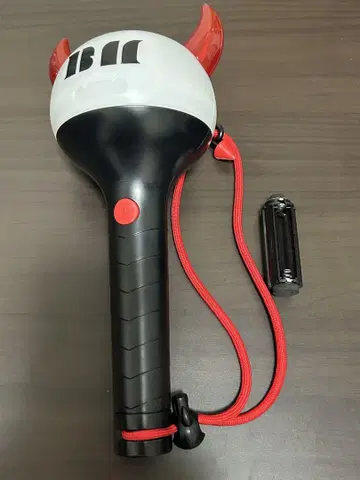 BABYMONSTER 공식 응원봉