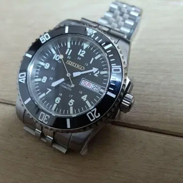 서브마리너 타입 자동 와인딩 시계 블랙 다이얼 데이데이트