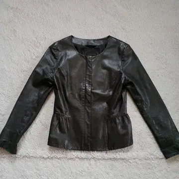 UNTITLED 램 가죽 노카라 자켓 블랙