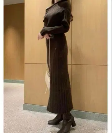 스나이델 원숄 니트 원피스 SNIDEL