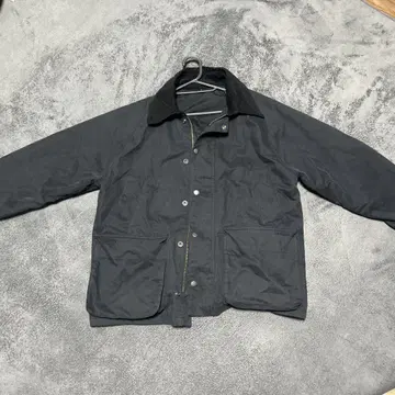 코듀로이 카라 부착 블랙 자켓