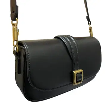 자라 플랩 숄더백