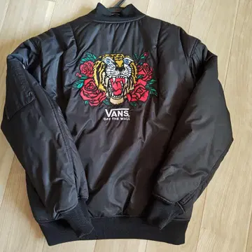 VANS 다운 자켓 호랑이와 장미 자수