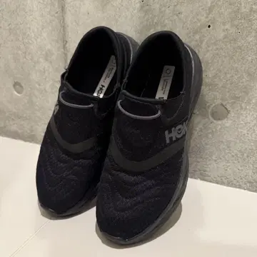새상품급 호카오네오네 ORA RECOVERY SHOE 2 블랙 28cm