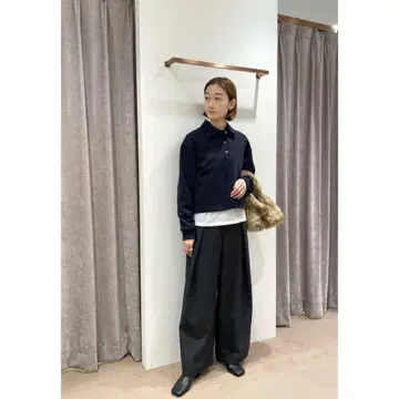 뷰티앤유스 맨투맨 티셔츠 블랙