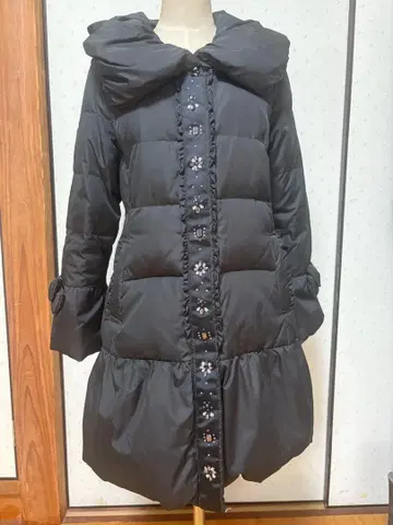갤러리 비스콘티 다운 코트