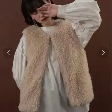 [ i_am_official ] poodle fur midi vest