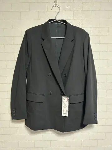 미사용 새상품 택 포함 UNIQLO 더블 자켓 블랙