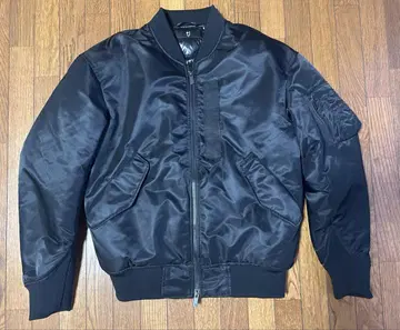 새상품급 유니클로+J 하이브리드 다운 오버사이즈 MA-1 블루종 XS