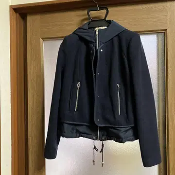 ZARA 네이비 후드 부착 숏 자켓