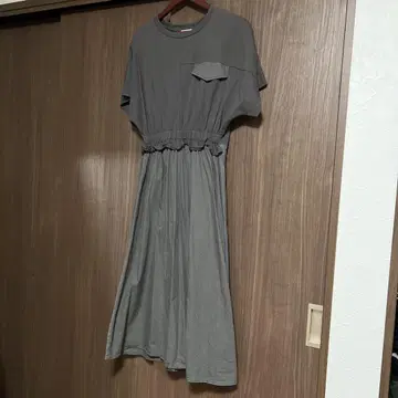 그레이 반팔 티셔츠 원피스 beams