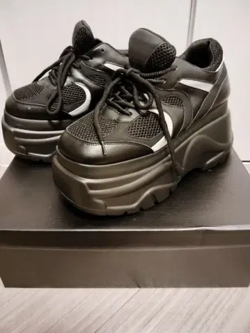 EMODA 통굽 스니커즈 24.5 L 사이즈