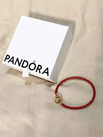 PANDORA 빨간색 가죽 팔찌