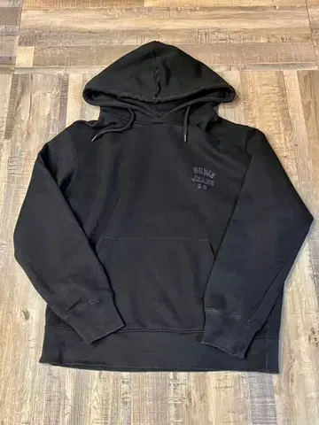 Nudie Jeans Co. 블랙 후드티