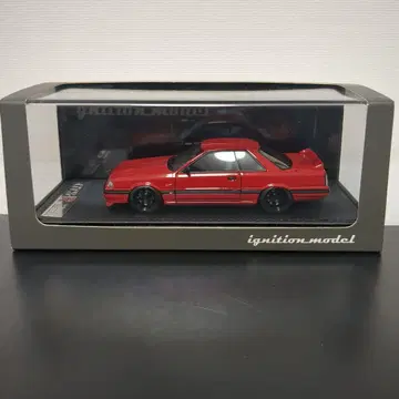 레어 컬러 이그니션 모델 닛산 스카이라인 GTS-R R31 Red