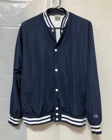 Champion 네이비 나일론 자켓