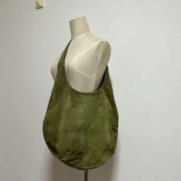 올리브 그린 소가죽 스웨이드 숄더백