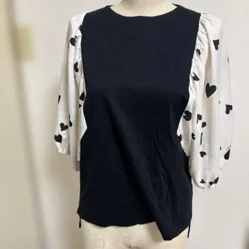 하트 무늬 벌룬 슬리브 상의