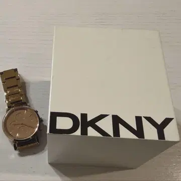 DKNY 골드 아날로그 손목시계 (박스 있음)